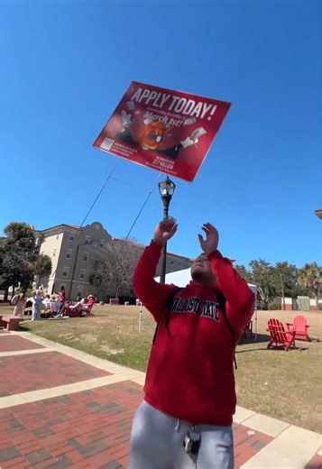 Should Jean become a professional sign spinner? #vsu #valdostastate #blazers #blazercreators #scholarships