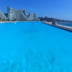The biggest swimming pool is in Chile | TripTogether