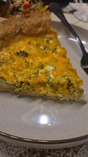 Broccoli cheddar quiche from scratch! Make mini ones for parties or grab and go lunches #fromscratch