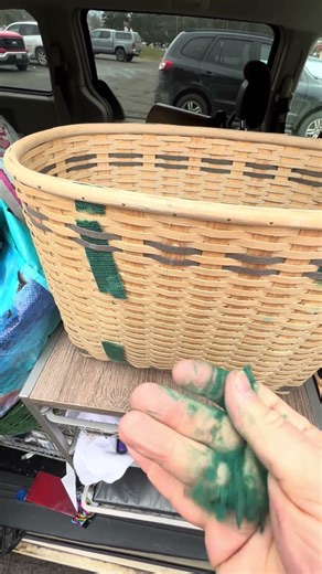 How did these basket handles pass quality assurance? literally disintegrate in your hand! #amazing