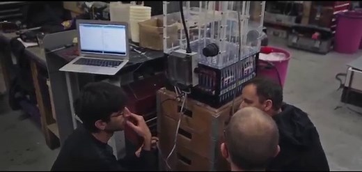 How did Atlas accomplish the 'rain magic' trick in Now You See Me 2?