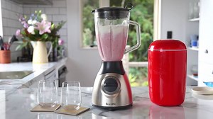 48K views · 75 reactions | Making an EasiYo yogurt smoothie is super simple, just throw together some of your favourite fruits, add some oats and away you go! | EasiYo Yogurt | Facebook