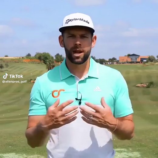 Unsure about your grip??? Here are a few guidelines on how to place your hands on the club. . Which grip do you prefer? . Credits: @chrisryangolf For your regripping needs, visit us at alien-pros.shop ✅️ #griptape #golf #golfing #golfer #golfcourse