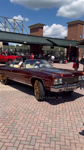 @trillion239 1973 Donk “Hennessy” on @hbforged wheels supercharged and fully custom sitting real clean 🔥🔥🔥🔥 #donk #donkgame #capriceclassic #floridawhips | Kentucky Riders Car Crew