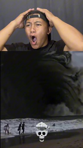 insane tidal wave👀 #kintoytv | Kintoy tv