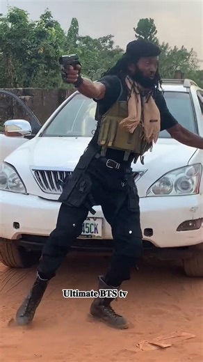 𝐎𝐧 𝐬𝐞𝐭 𝐰𝐢𝐭𝐡 𝐒𝐡𝐢𝐧𝐚 𝐫𝐚𝐦𝐛𝐨 #behindthescenes