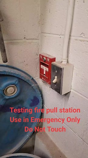 A different type of pull station, much more forgiving then the first one shown. As you can see this key operated pull station, it is much easier to reset and has fewer parts that can break. In addition the added key for safety makes locating the station easy.l when pulled. #firesafety