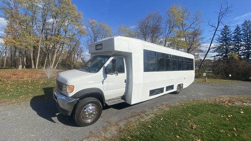 2003 Ford E-550 Super Duty E550 SUPER DUTY 7.3L DIESEL 28 Passenger SHUTTLE BUS | eBay