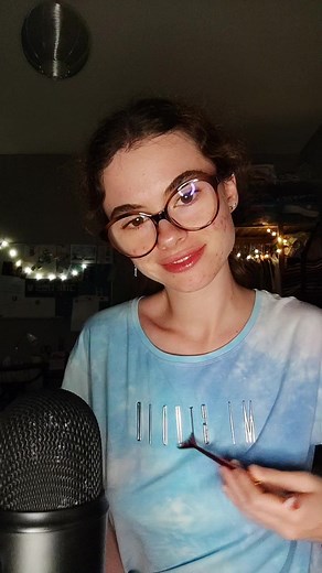 plus que demain et c'est le weekend 🥰 #asmr #fypasmr #detente #relaxation #relaxing #frenchasmr #asmrlivetiktok #asmrlive #scratching #tracing #tracingasmr #scratch #mistudio #metallicsound #whispering #notalking #notalkingasmr