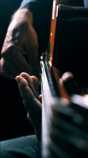 Midnight meanderings: Nov 4. #jessecook #beautifulguitar #spanishguitar #rumba #flamencoguitarra