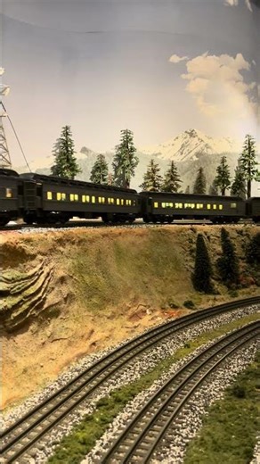 One of the Best Santa Fe Engines in O Scale. The MTH Premier Santa Fe "Super" Hudson