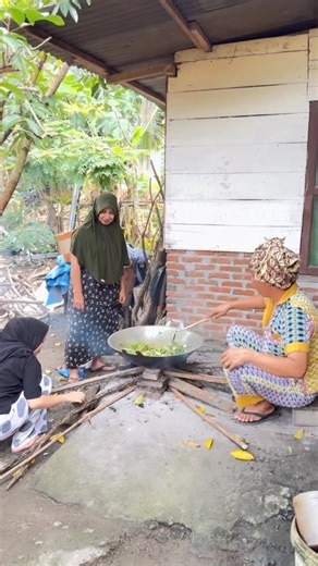 Cut Popon Make Over on Instagram: "Aneuk wate rayeuk kon meutulong teuh meutamah beban teuh jibantu syit wate pajoh wate pubut manduh eh"