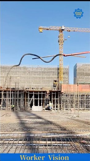 A special funnel for concrete slurry preparation, used for high-altitude material loading.