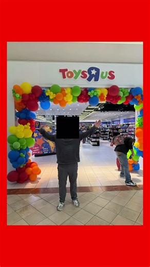 Toys “R” Us is back???🤔