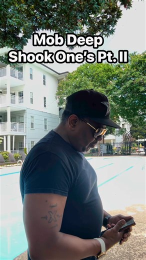 Mobb Deep’s “Shook Ones Part II” is the sound of raw reality—gritty, cold, and unfiltered. With that haunting piano loop and Prodigy’s chilling bars, it became the anthem for street survival. No fake tough talk—just the truth from the darkest corners of Queensbridge. This track defined 90s hardcore hip-hop and still echoes through the culture. Real ones feel this in their soul.💥 “Ain’t no such things as halfway crooks…”#MobbDeep #ShookOnesPart2 #QueensbridgeLegends #90sHipHop #ClassicHipHop #Re