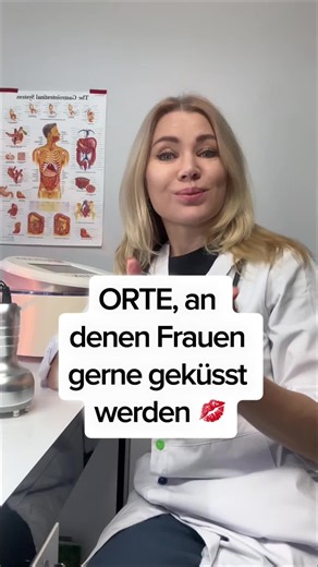 Zärtlichkeit und Intimität: An welchen Stellen reagieren Menschen besonders sensibel auf Berührungen? 💋💕 Küsse sind eine wunderbare Sprache der Nähe. Doch bestimmte Zonen des Körpers sind besonders empfindsam und können Gefühle intensiv verstärken: Hinweis: Gesunde Intimität und bewusste Zuneigung fördern das emotionale Wohlbefinden. Was denkst du darüber? Schreib es in die Kommentare. 👇 Und vergiss nicht, den Kanal zu abonnieren! ❤️. #gesundheit #gesundheitstipps #psychologie #wissen #drnatu