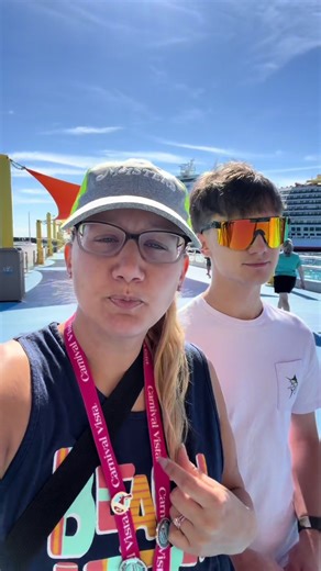 Water Temperature Comparison: Pool vs Ocean on January 2nd