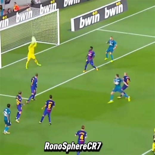 Crazy Moment in Football Match ⚽ Unexpected Accident!‪@RonoSphereCR7‬