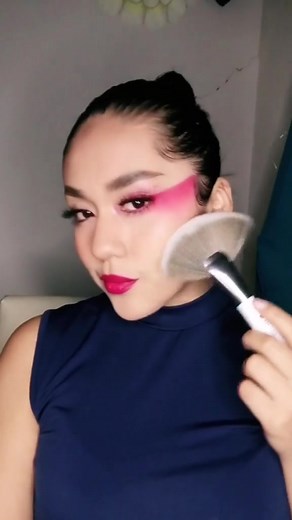 Tutorial bardot eye en tonos rosados 😍🌺. *explicado a detalle*💖. #maquillajeprofesional #makeupideas #fullcolor #makeupartist #bardoteyes