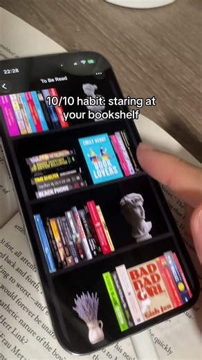 10/10 habit #booklover #booktok #booktube #books #bookshelf