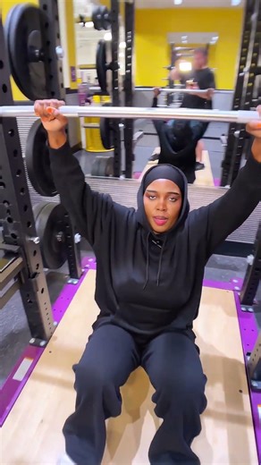 Pull Ups for Beginners (Women’s Easy Method)