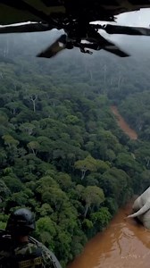 A massive cryptic sea creature was just filmed near an offshore oil platform in the South Pacific! 🌊🛢️🦑 Experts say it dwarfs even the largest whales — and its movement is unlike any known marine life. Is this a mutant from the deep, a lost species, or something we were never meant to find? 👀 📍 Leaked Coordinates: Latitude: -14.7889 | Longitude: -170.6783 (Pacific deep zone) 🎥 This footage is straight out of a sci-fi movie — but it’s 100% real. #SeaMonsterSighted #DeepOceanMystery #MarineA