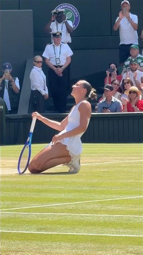A dream Centre Court debut 💚