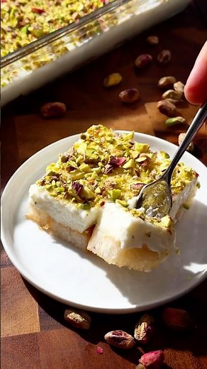 Lebanese cream dessert (Aish el Saraya) #recipe