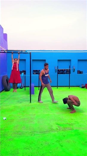 Mobile gira diya omg 😱😭😅 #shortvideo #funnyvideo #comedyvideos #funny #funnyshorts