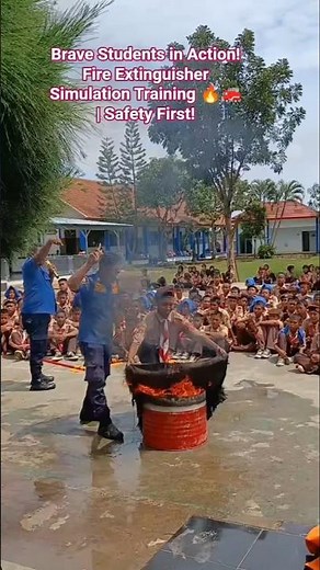Brave Students in Action! Fire Extinguisher Simulation Training 🔥🚒 | Safety First!