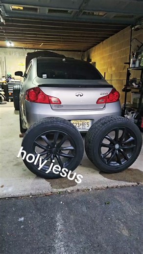 Exploring Hilarious Car Memes and Reactions