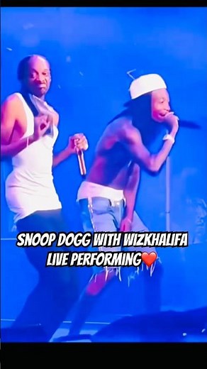 Snoop dogg with wizkhalifa live performing❤️ #rap #snooppi #rapmusic #snoopdogg #wizkhalifa #rapper