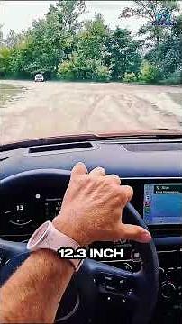 Toyota RAV4 2025 vs Hyundai Tucson 2025: Infotainment and Technology