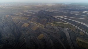 Antaipu is one of the world's largest open-pit coal mines in the city of Shuozhou in northern China's Shanxi Province. It covers an area of more than 370 square kilometers. It was China's first project in cooperation with a foreign company in the 1980s amid the country's opening-up drive. The mine's coal reserves stand at 12.6 billion tons, and experts say it can be exploited for another 200 years. Ecological restoration has been underway in the past decades, with over 26 square kilometers of mi