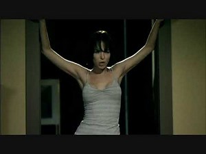 Vampire Girl- Fangs - Bitten (2009)