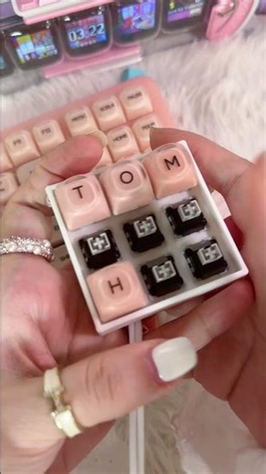 Break my keyboard, custom a fidget clicker #fidgettoys #keyboard #desksetup #asmr