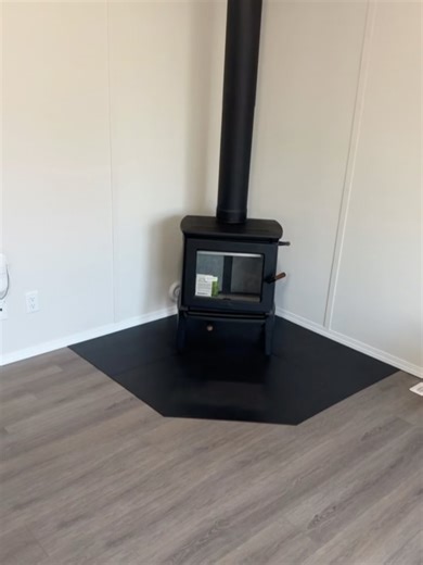 Edmonton Fireplaces on Instagram: "Check out this beautiful Hearthstone Green Mountain 40 wood burning stove 😍Each HearthStone is handcrafted using a combination of precision-made components in cast iron, soapstone, steel, ceramic, and various other materials. Their commitment c to quality and attention to detail ensures that your product will serve you faithfully for years to come. Soapstone Soapstone is a natural material that absorbs the high heat of a fire, then radiates a gentle heat into 