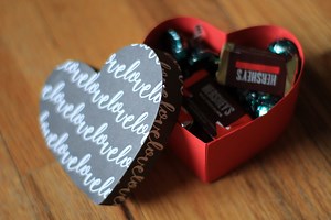 Paper Heart Shaped Gift Box