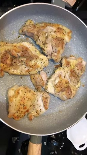Sauteeing Chicken Thighs for the Weight Watchers 5 point Lemon-Caper Chicken Recipe