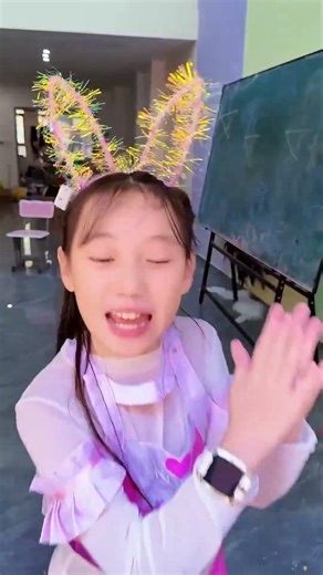 天使咋进去的？#.小丑 #天使 #超人不会飞 #kpop #kpopdemonhunters #huntrix