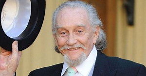 Roy Dotrice, ator de 'Game of Thrones', morre aos 94 anos