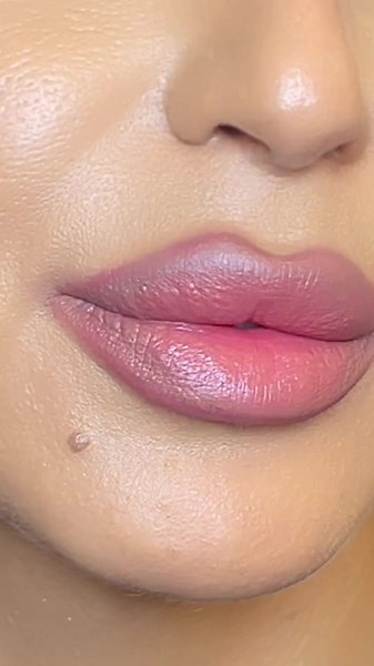 Lipstick Application Tutorial: Achieving Perfect Lips