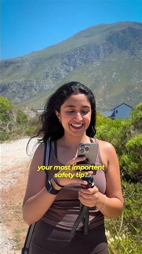 Solo travel ESSENTIALS for every trip ❤️👀 #solotravel #solotravelessentials #travelsafetytips