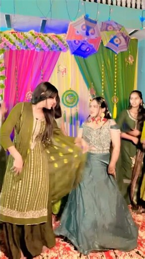 Mehandi Part 2 ‪@kashyapsisters‬ #bollywood #song #shortfeed