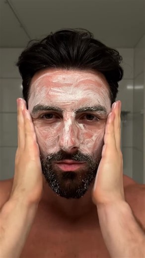 Rowan Row on Instagram: "Night skincare routine every man needs to keep the skin fresh and glowing! #menskincare #nighttimeskincare"