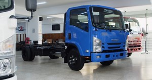 Isuzu NPR 5 TON 2023