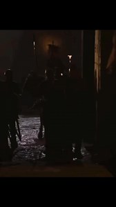 Cuando Arya vio lo que le habían hecho a Robb Stark algo murió dentro de ella. La #bodaroja fue demoledora… #canciondehieloyfuego #daenerystargaryen #tronodehierro #jonsnow #juegodetronos #gameofthrones #gameofthronesedit #westeros #stark #targaryen | Regalos de Juego de Tronos