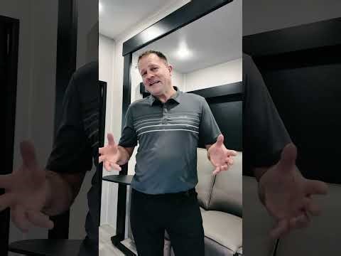 Quick Walkthrough of the Heartland RV Cyclone 3511 Toy Hauler