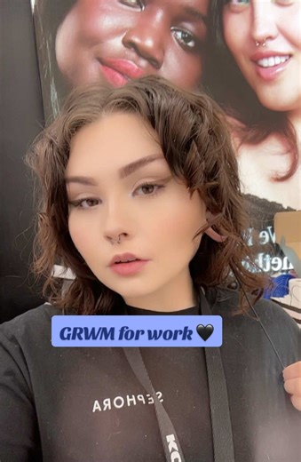 Good evening my beautiful creatures 🧛‍♀️🤍 #getreadywithme #foryoupage #makeuptutorial #altmakeupartist #makeuptransformation