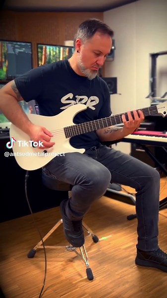 Pihlamari is in Drop G tuning. Our normal live tuning is Drop C and we use line6 M5 automated via midi to change from one tuning to another. #dropg #lowtuning #metalguitar #djent